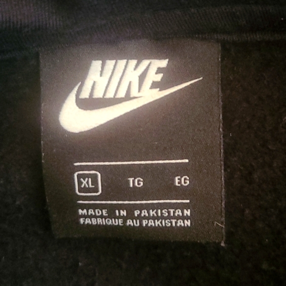 NIKE sweatshirt...#(235) - Picture 4 of 5